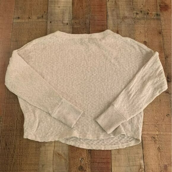 Anthropologie womens oversized long sleeve heathered light gray knit top -M - Picture 4 of 9